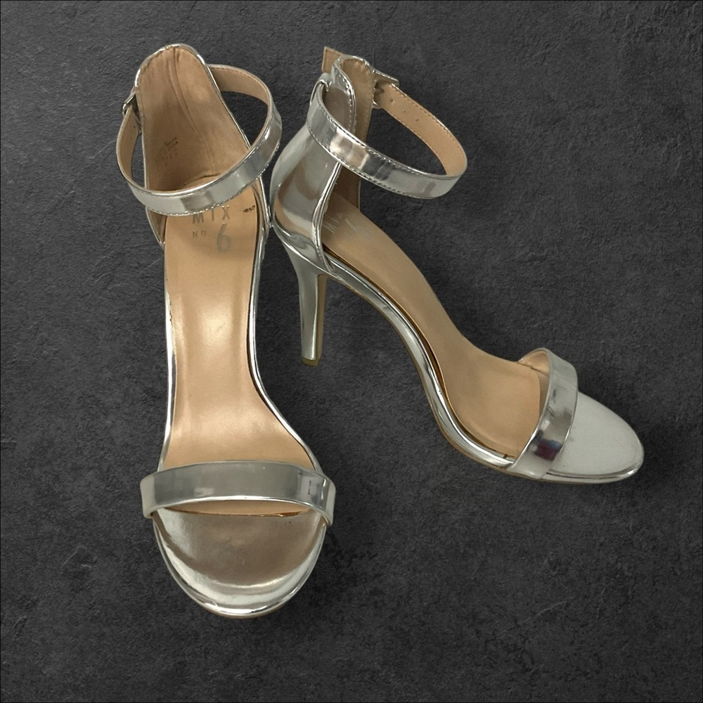 Mix # 6 Silver Metallic Heels SZ 9 Women's‎ Stiletto Sandal Strap Holiday Party